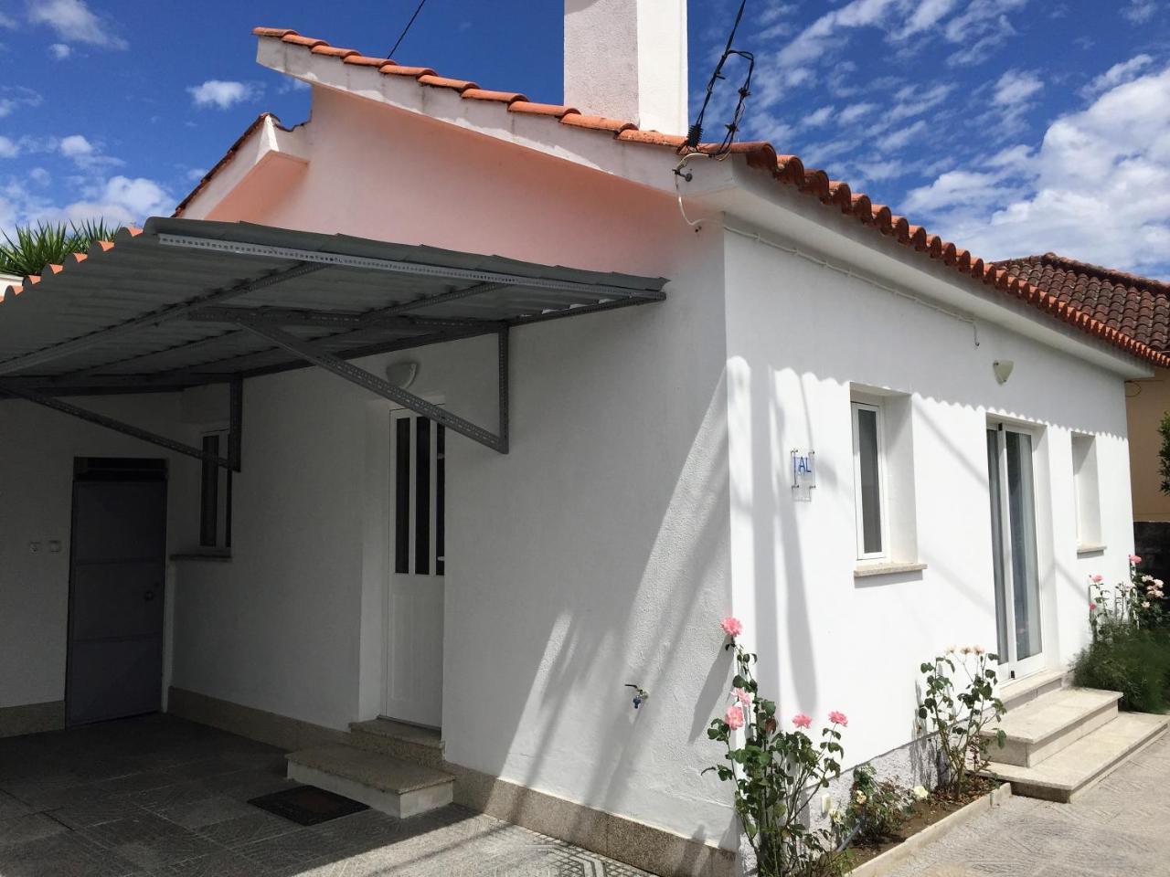 Casinha Da Vila Arcos de Valdevez Luaran gambar